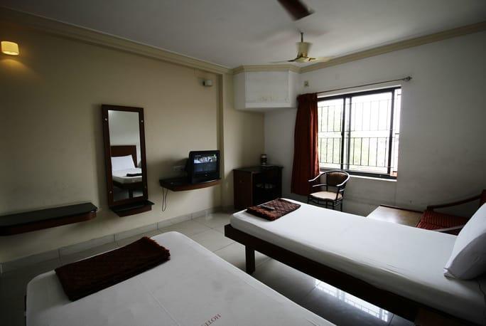 Hotel Adithya Chennai Luaran gambar