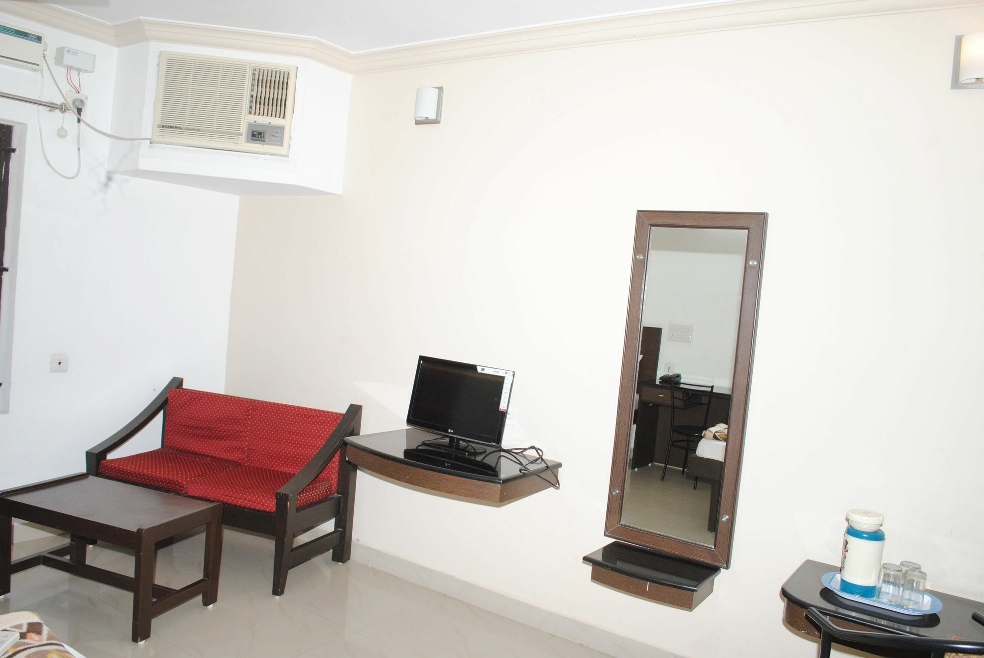 Hotel Adithya Chennai Luaran gambar